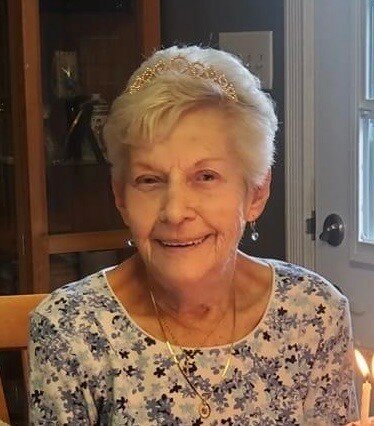 Lucienne Bourque