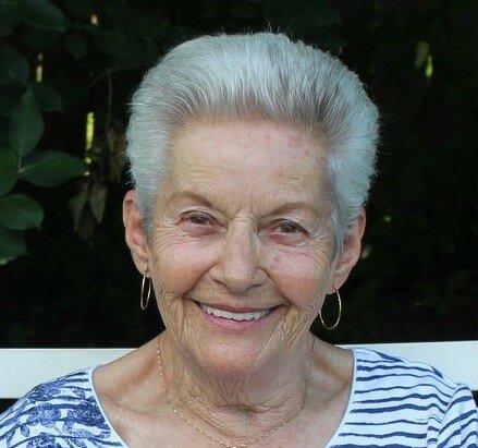 Lucienne Bourque